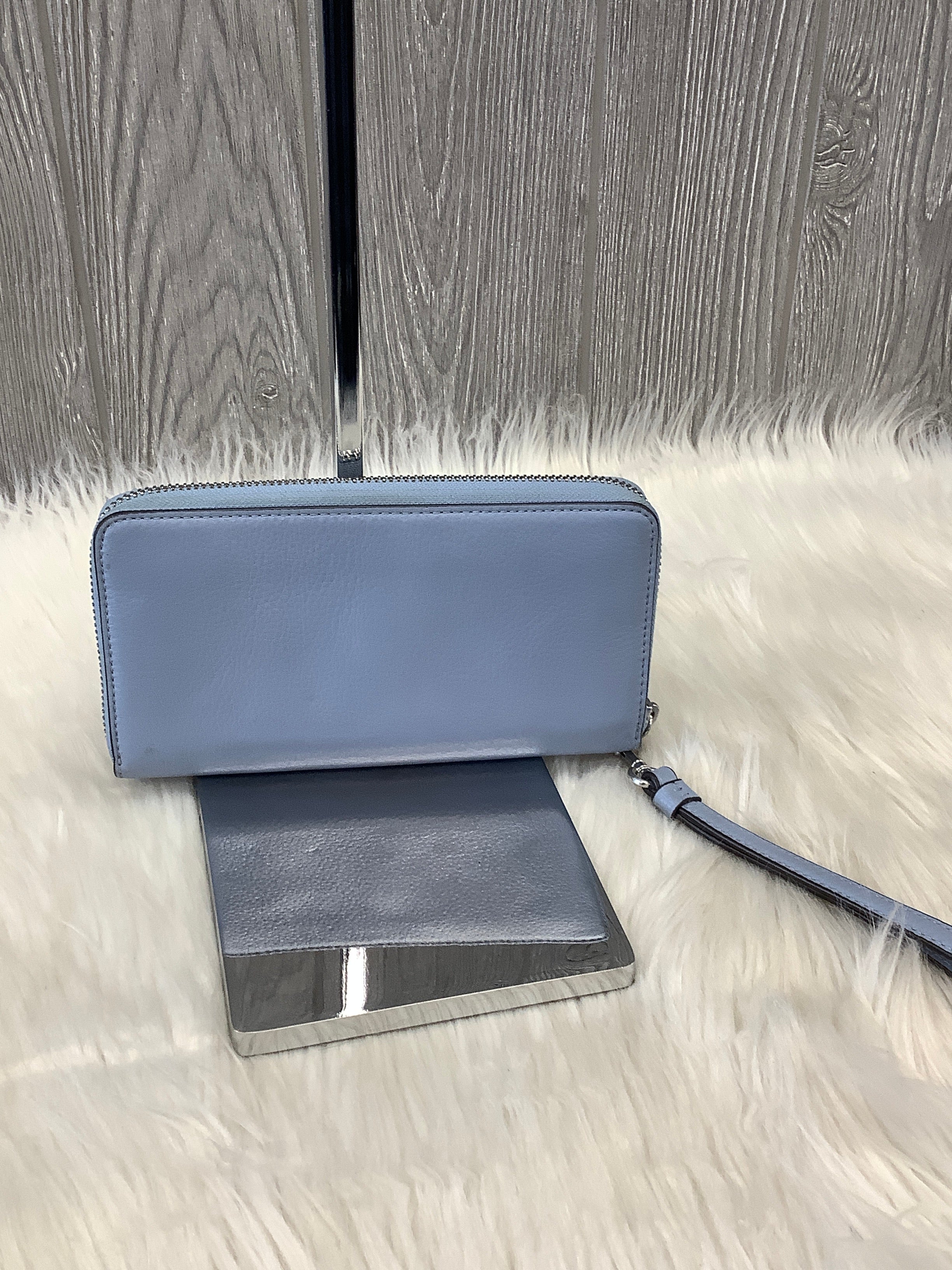 Wristlet Designer By Coach. Size: Medium