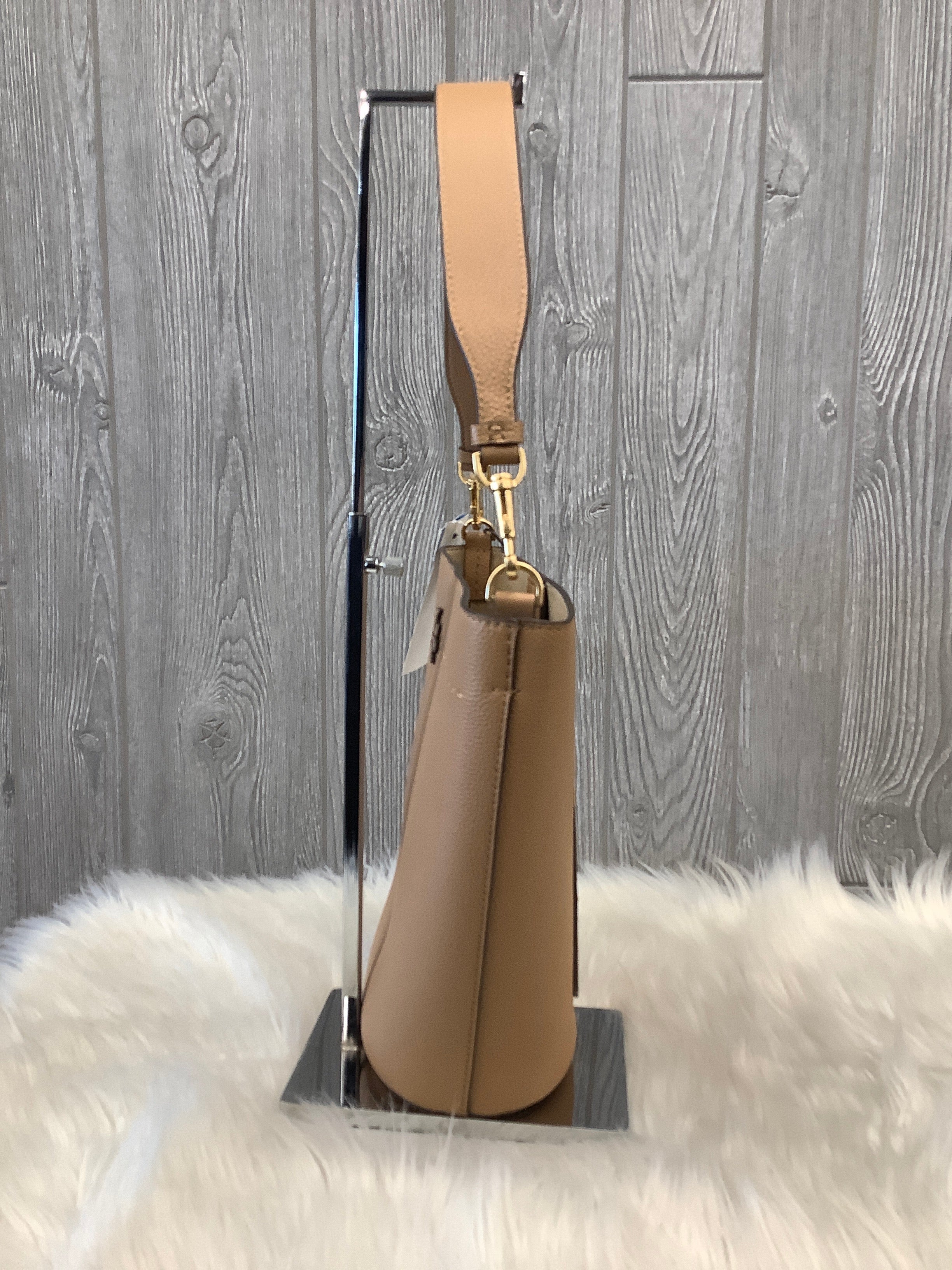 Handbag Designer By Tory Burch. Size: Medium