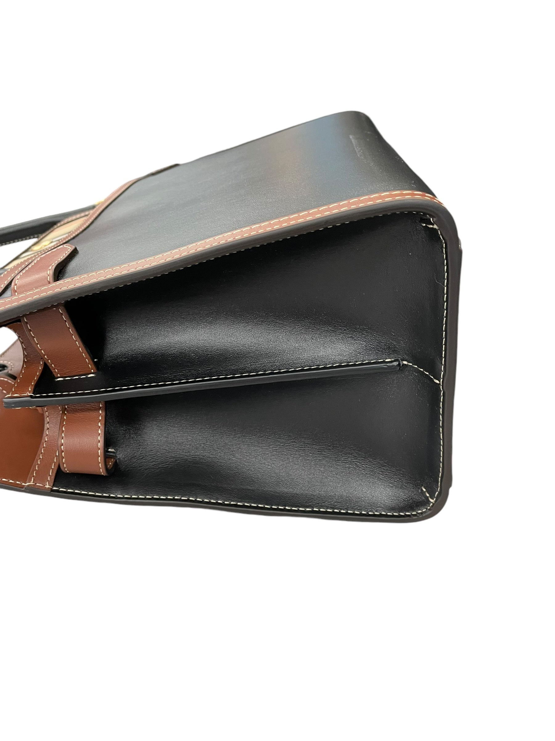 Handbag Luxury Designer By Burberry. Size: Medium