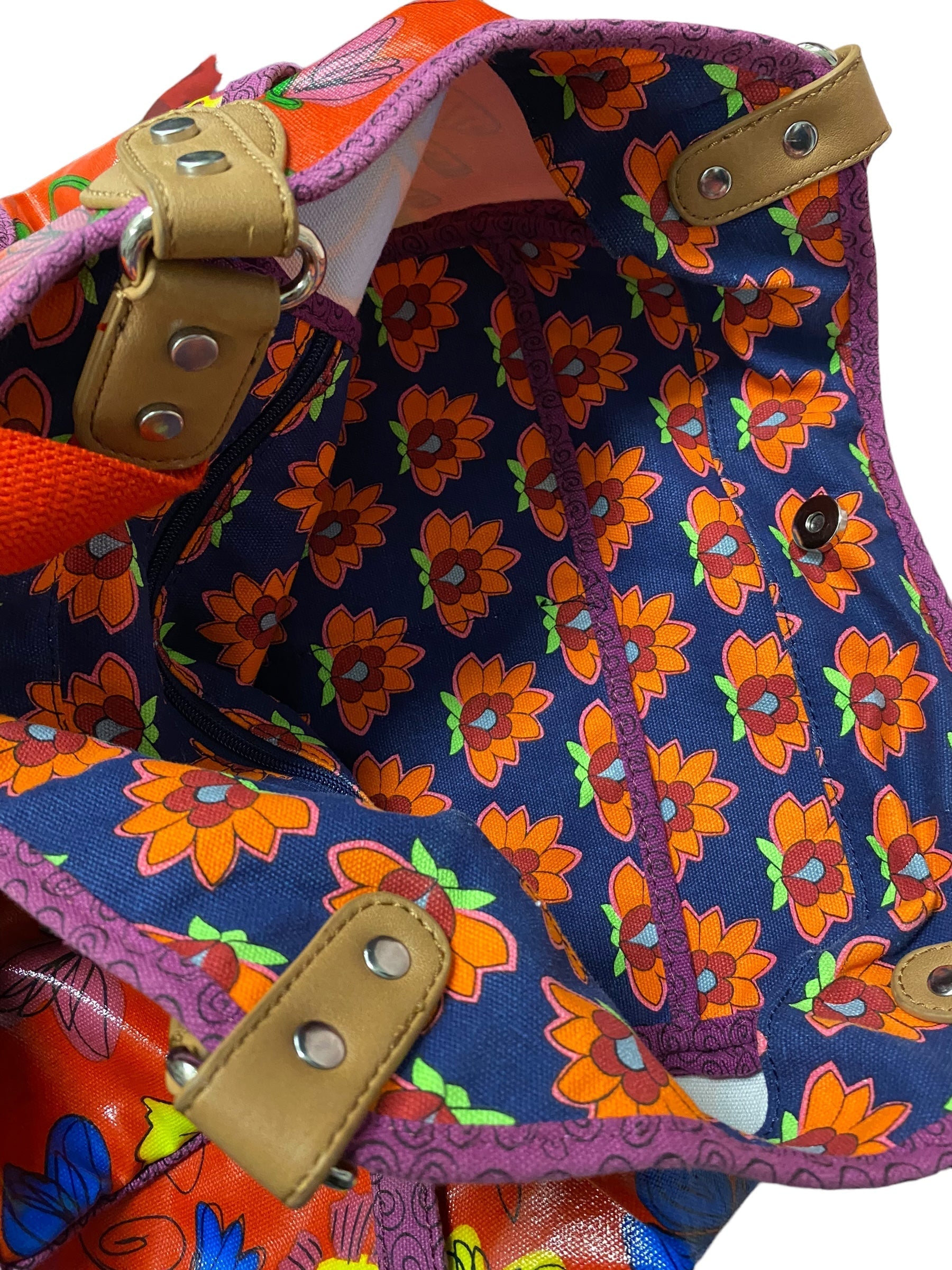 Tote By Clothes Mentor. Size: Large