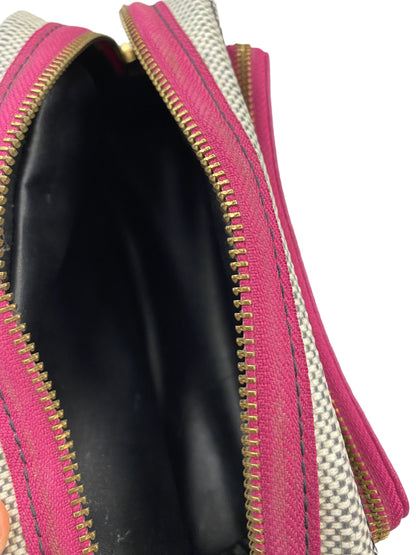 Clutch By Fossil. Size: Small