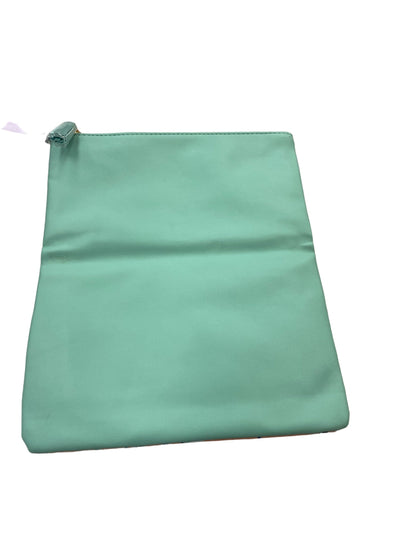 Clutch By Rachel Pally. Size: Medium