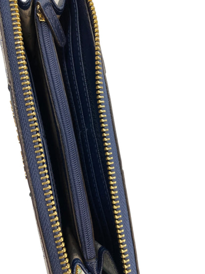 Wallet By Michael Kors. Size: Medium