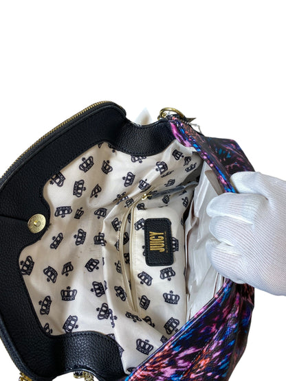 Crossbody By Juicy Couture. Size: Large