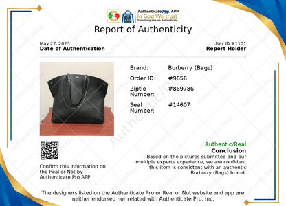 Handbag Luxury Designer By Burberry In Black. Size:Large