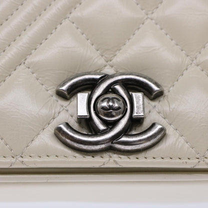 Top Quality Chanel Chevron x Matelasse Chain Shoulder Bag Lamb Skin White CC Auth 48469A