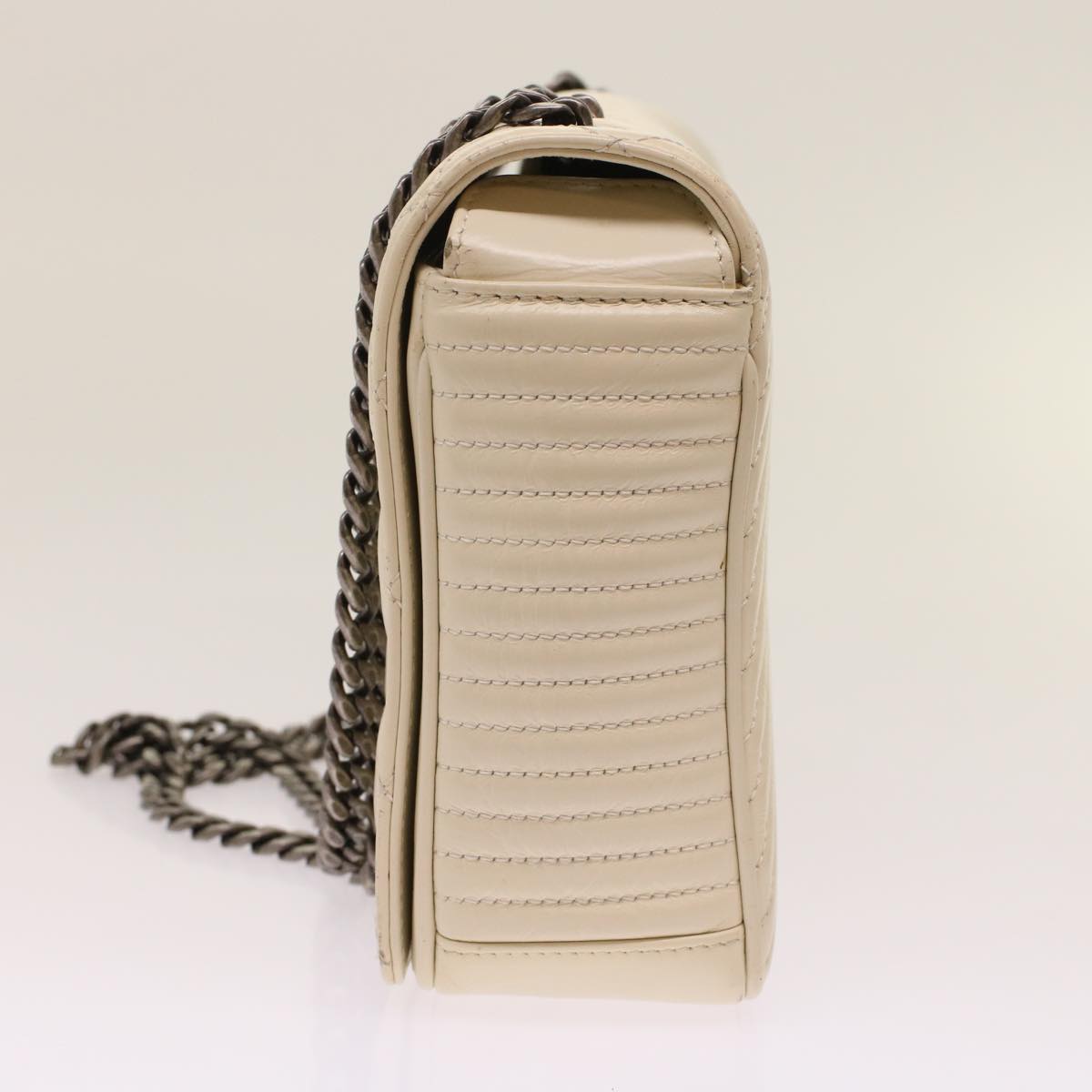 Top Quality Chanel Chevron x Matelasse Chain Shoulder Bag Lamb Skin White CC Auth 48469A