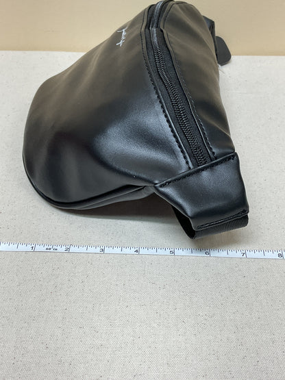 Belt Bag By Clothes Mentor In Black. Size:Large
