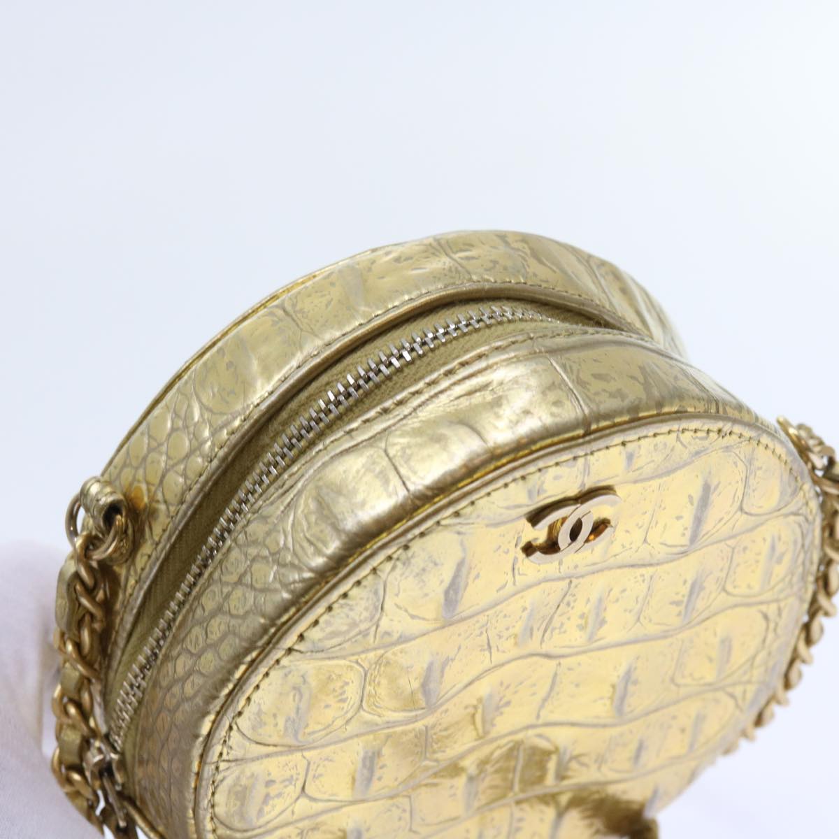 Top Quality Chanel Chain Shoulder Bag Calf leather Gold CC Auth 57040A