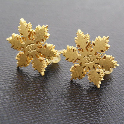 Top Quality Chanel Snowflake Earrings Gold 01A