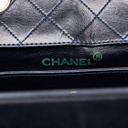 Top Quality Chanel Vintage Matrasse Chain Shoulder Bag Navy White Lambskin