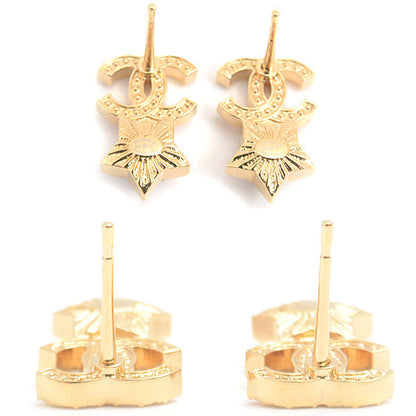 Top Quality Chanel Star Rhinestone Earrings Gold White