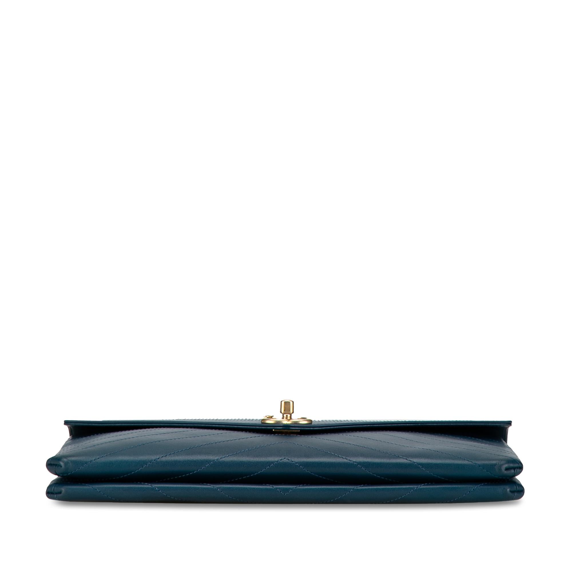 Top Quality Chanel CC Chevron Calfskin Envelope Clutch (SHG-Nah7n1)
