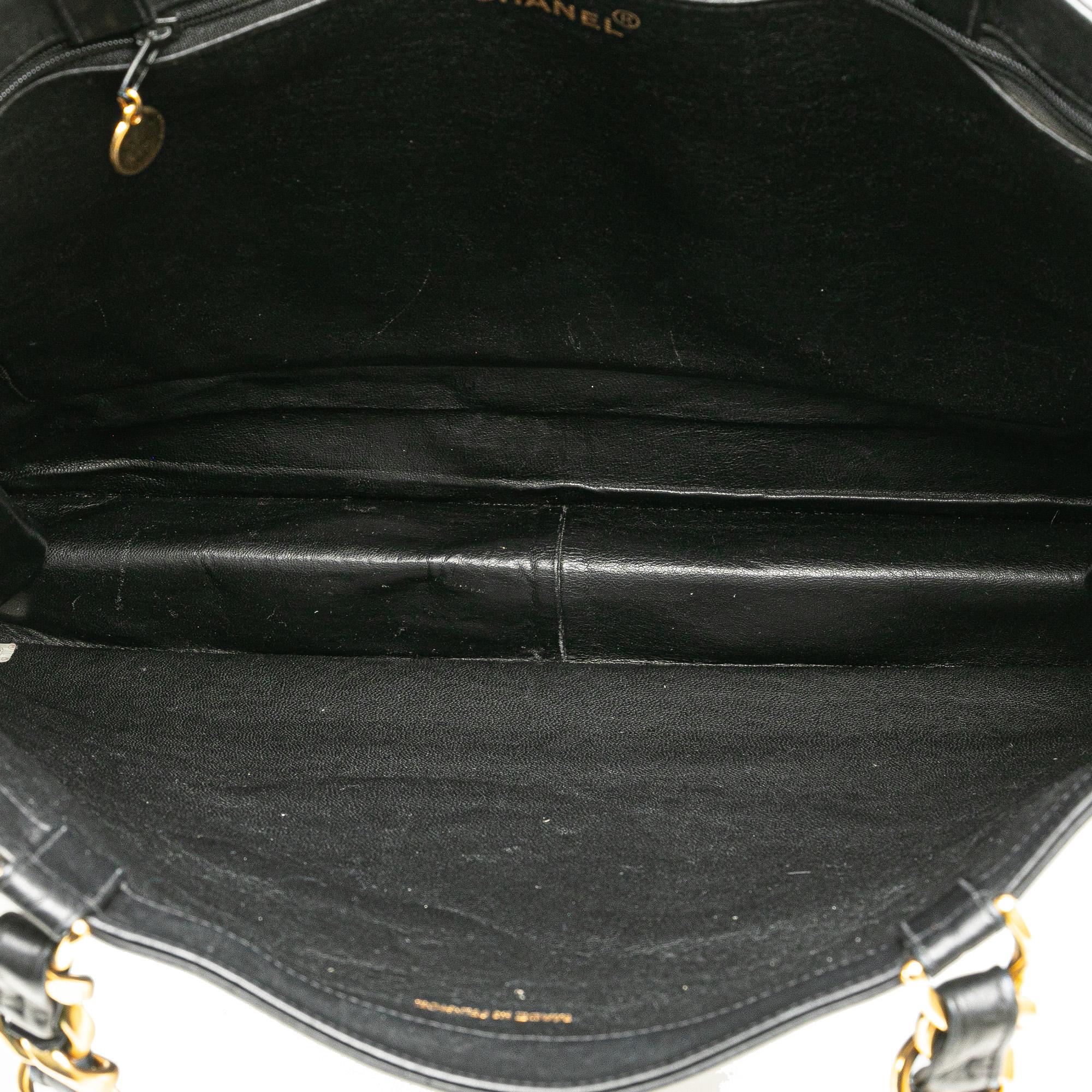 Top Quality Chanel CC Lambskin Chain Tote (SHG-wGZbH7)
