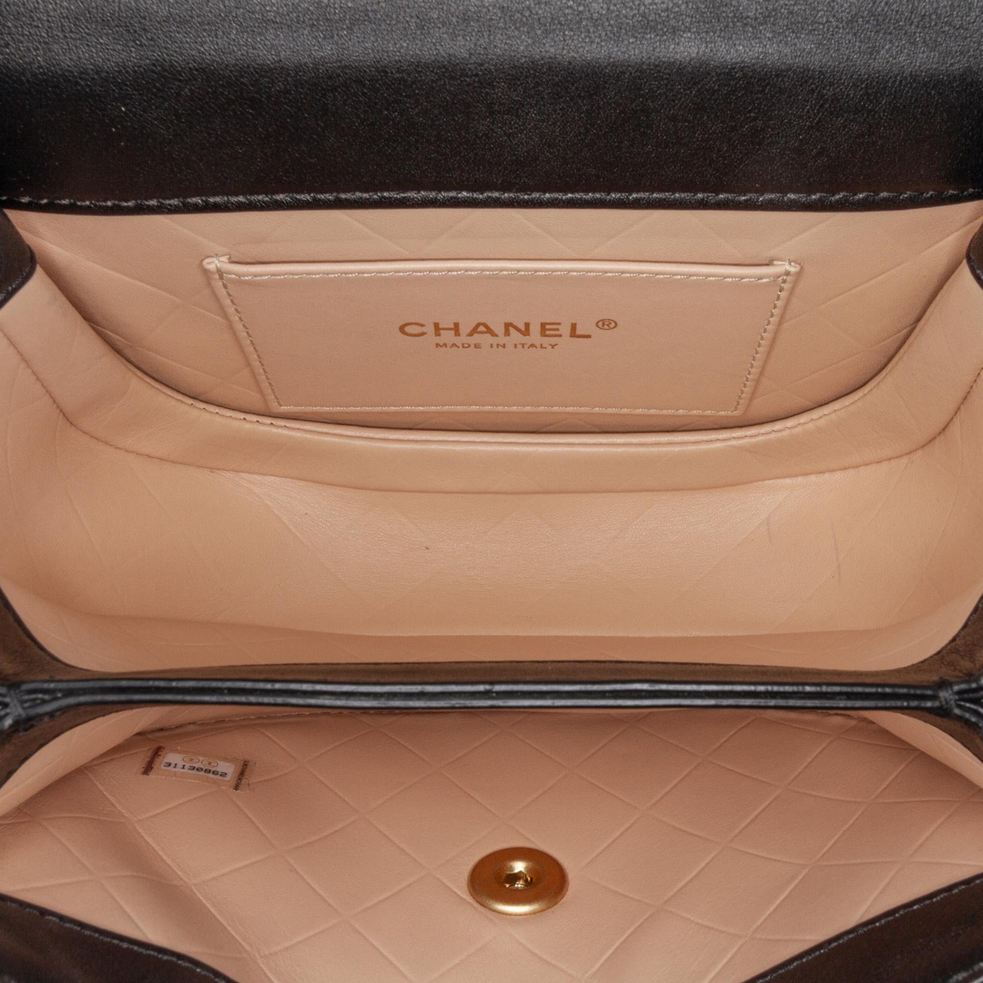 Top Quality Chanel CC Quilted Calfskin Round Moon Messenger Flap (SHG-73W0oy)