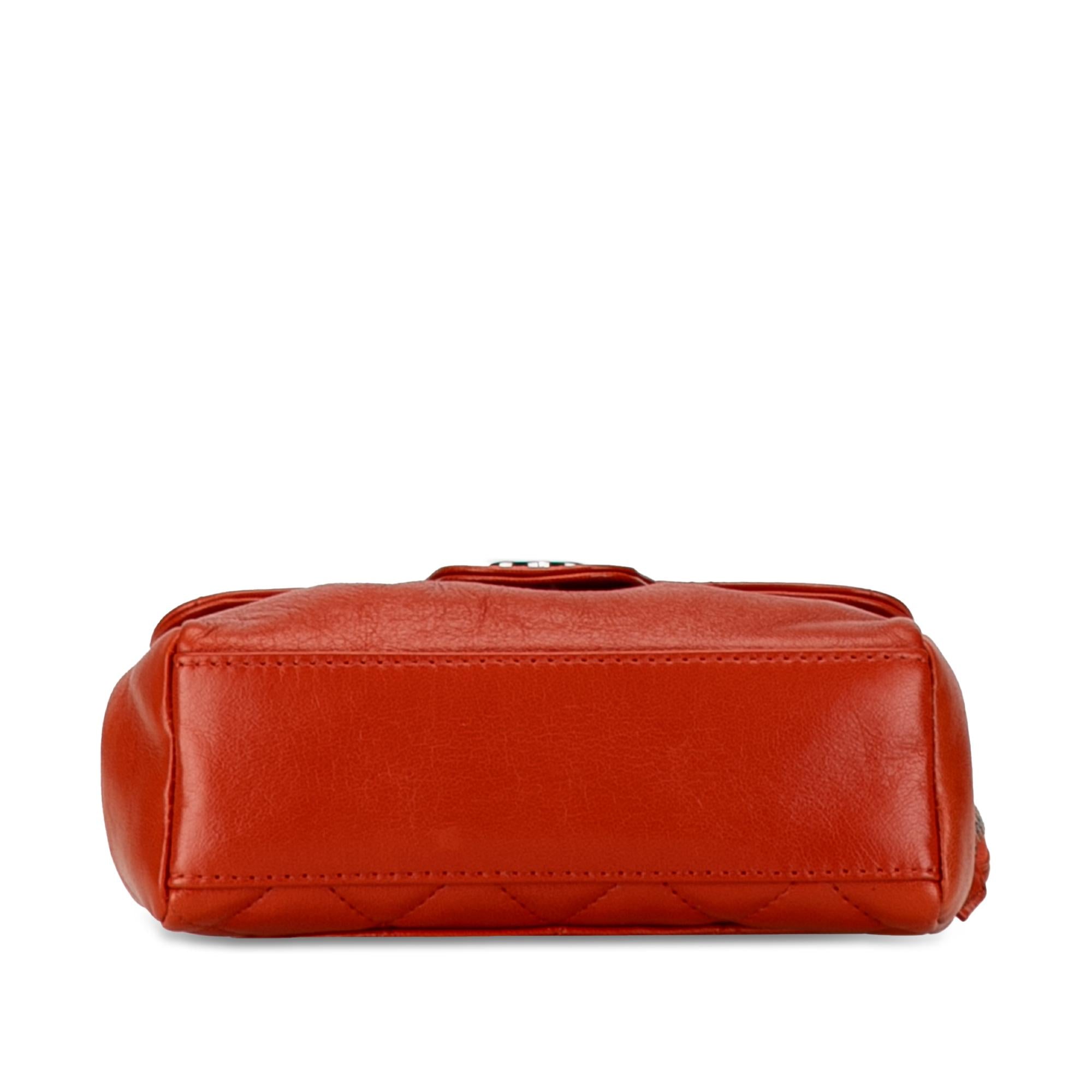 Top Quality Chanel CC Quilted Lambskin Cosmetic Case (SHG-lBlq6T)