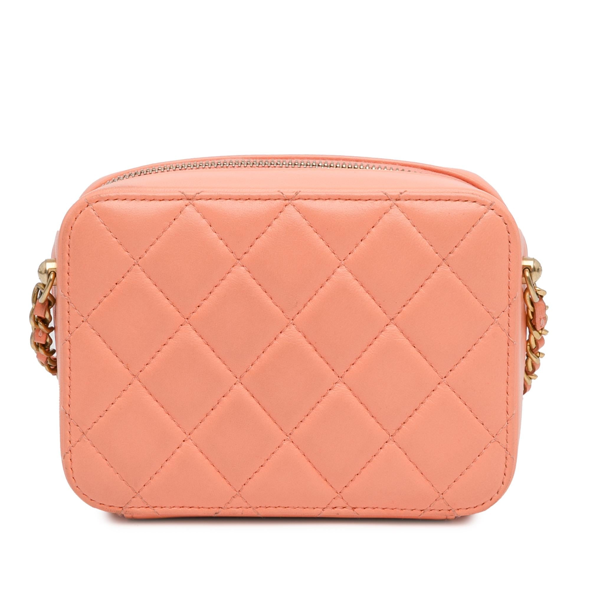 Top Quality Chanel CC Quilted Lambskin Pearl Crush Camera Bag (SHG-DwY2S3)