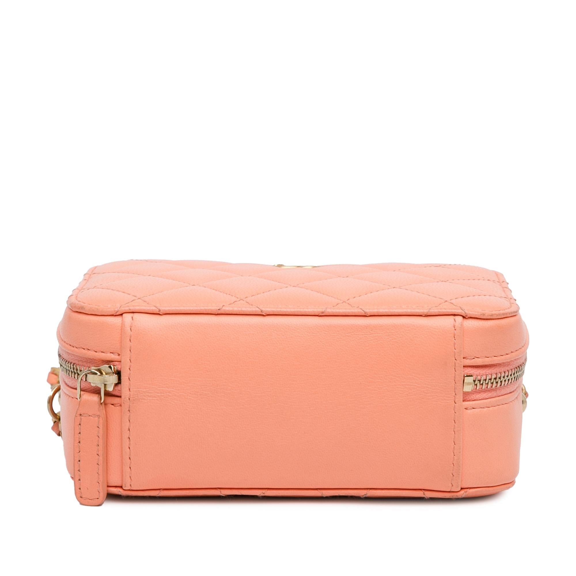 Top Quality Chanel CC Quilted Lambskin Pearl Crush Camera Bag (SHG-DwY2S3)