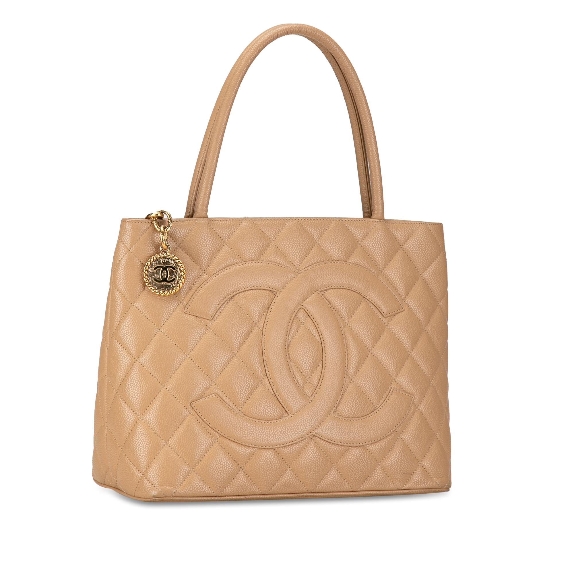 Top Quality Chanel Caviar Medallion Tote (SHG-Pto6KD)