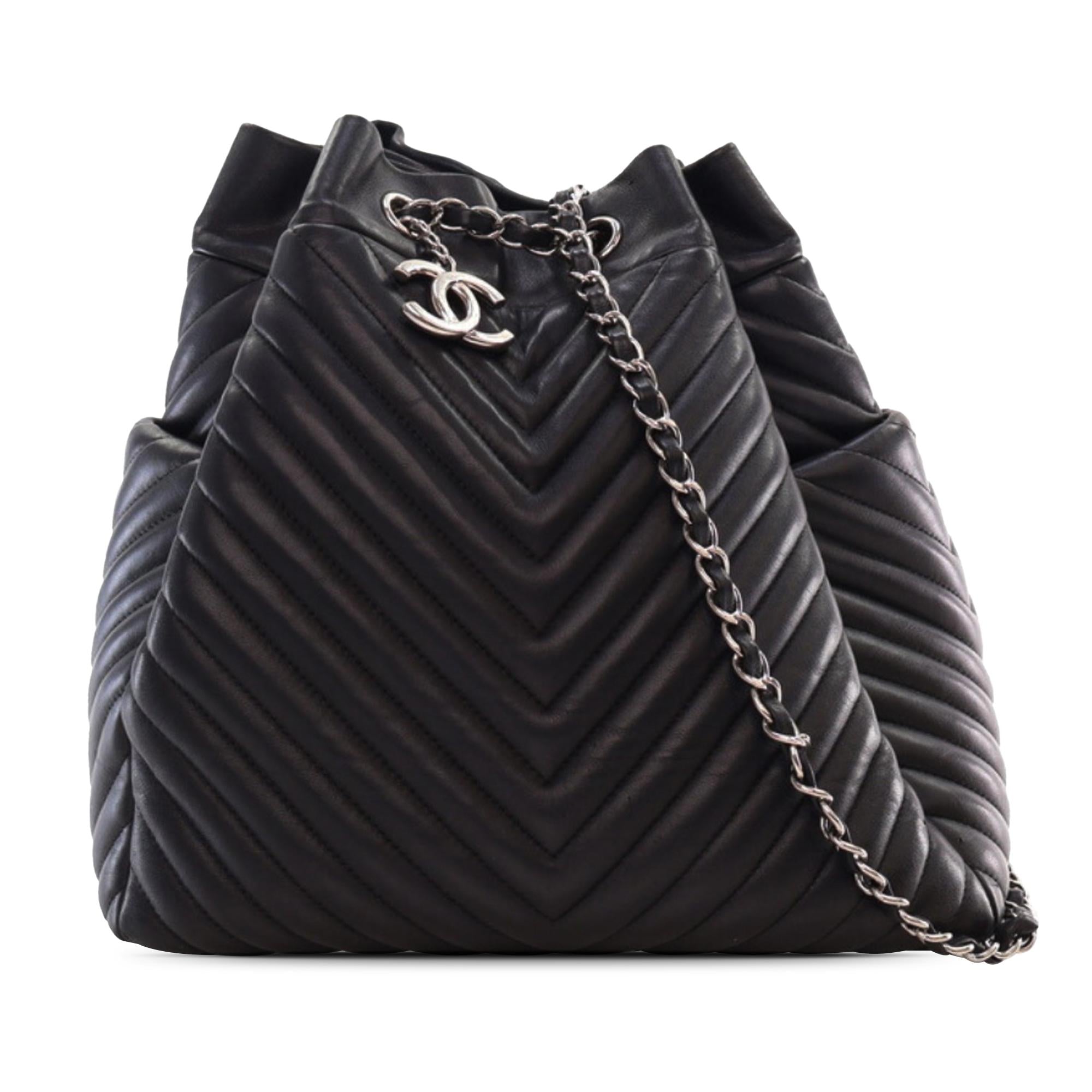 Top Quality Chanel Chevron Calfskin Urban Spirit Bucket Bag (SHG-1h2tvq)