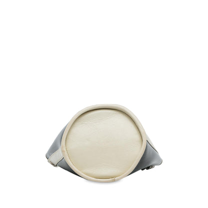 Top Quality Chanel Crumpled Calfskin PVC Camellia Bucket (SHG-xosy4Q)
