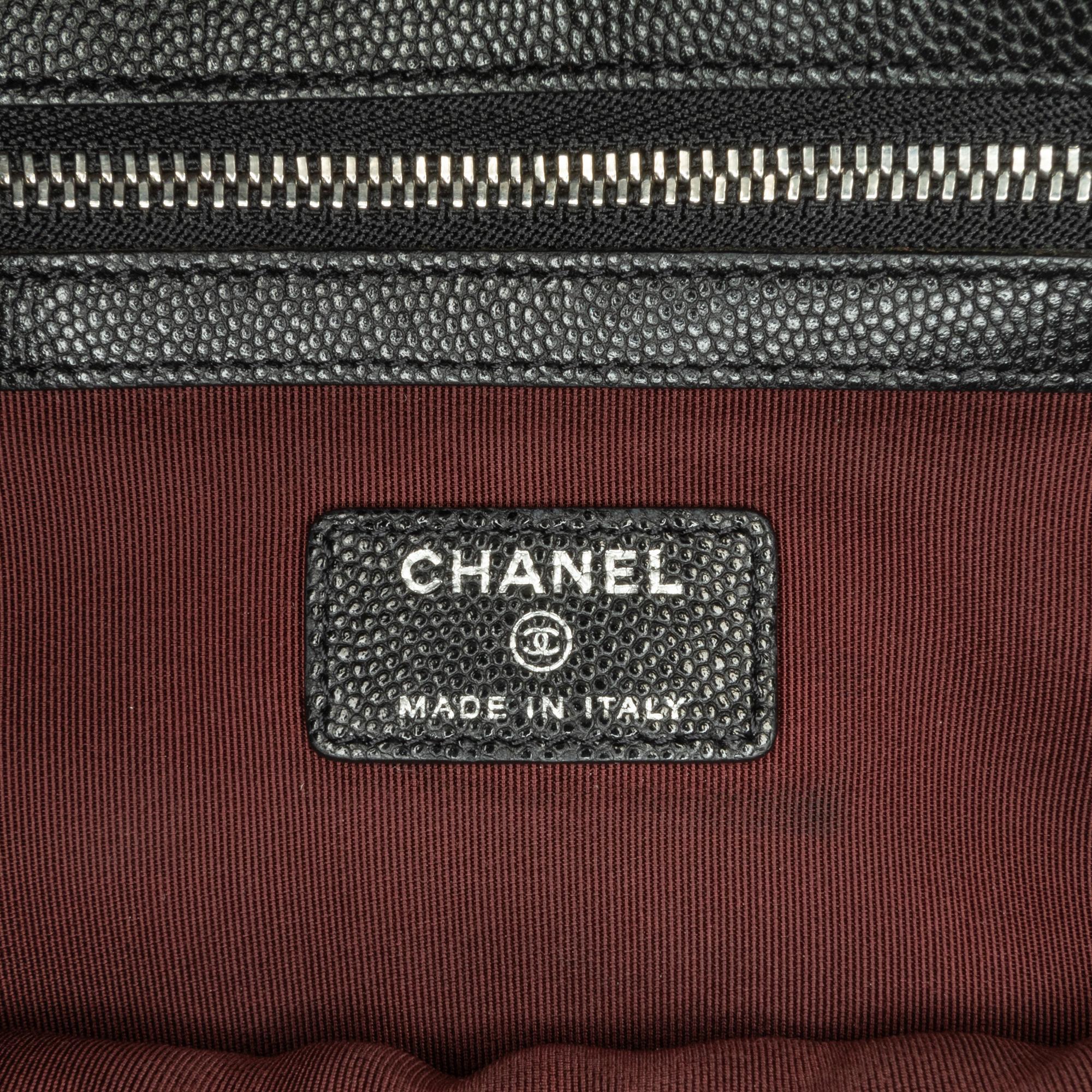 Top Quality Chanel Large Caviar Chevron Flat Cosmetic Case (SHG-F6hVIo)