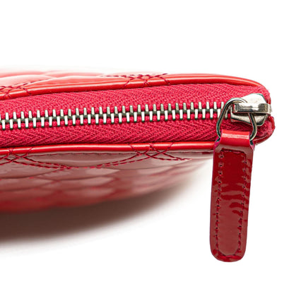 Top Quality Chanel Large Quilted Patent Leather O Case Clutch (SHG-5Pt1t3)