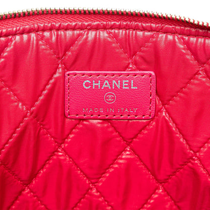 Top Quality Chanel Large Quilted Patent Leather O Case Clutch (SHG-5Pt1t3)