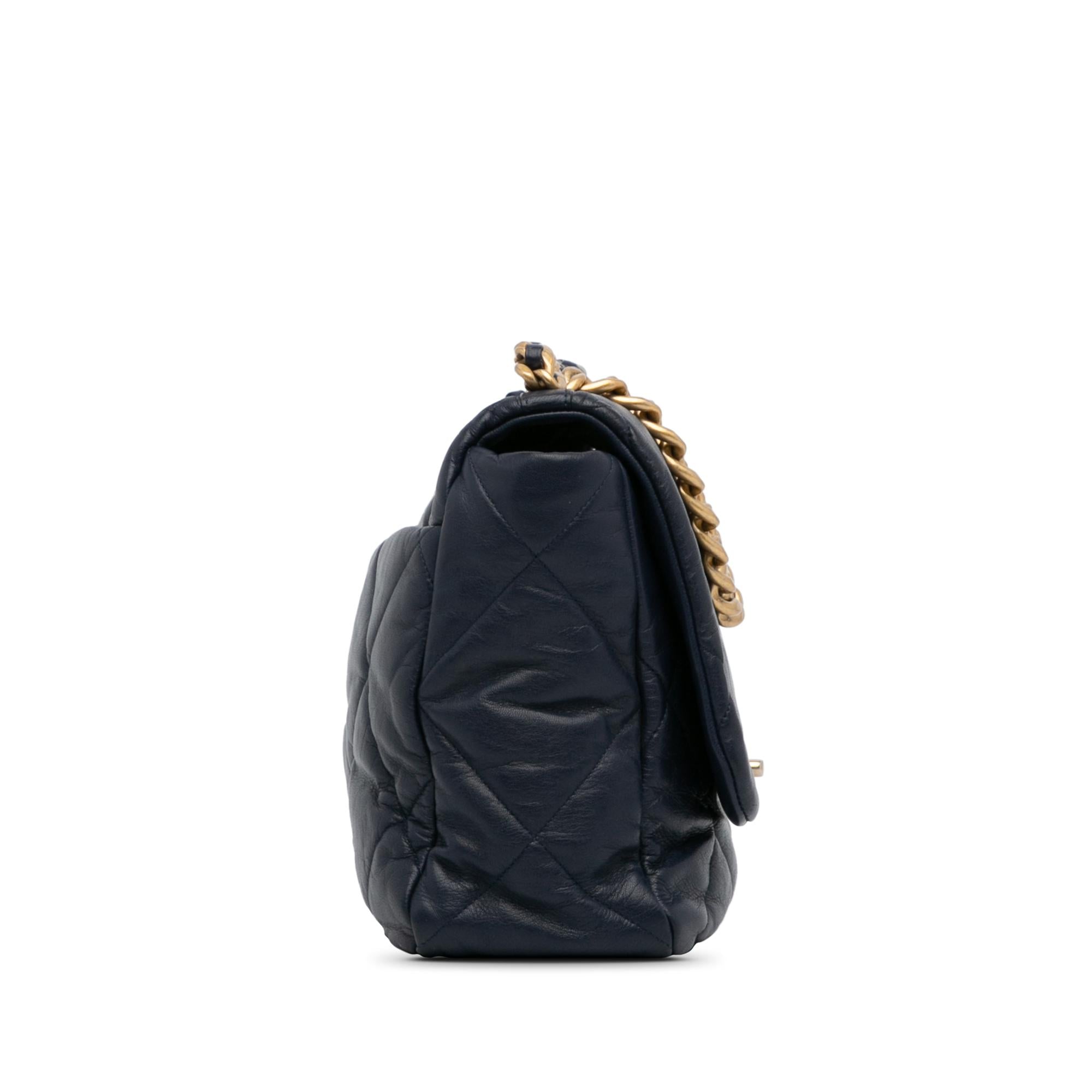 Top Quality Chanel Maxi Lambskin 19 Flap (SHG-GKlJ3G)
