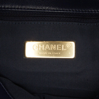 Top Quality Chanel Maxi Lambskin 19 Flap (SHG-GKlJ3G)