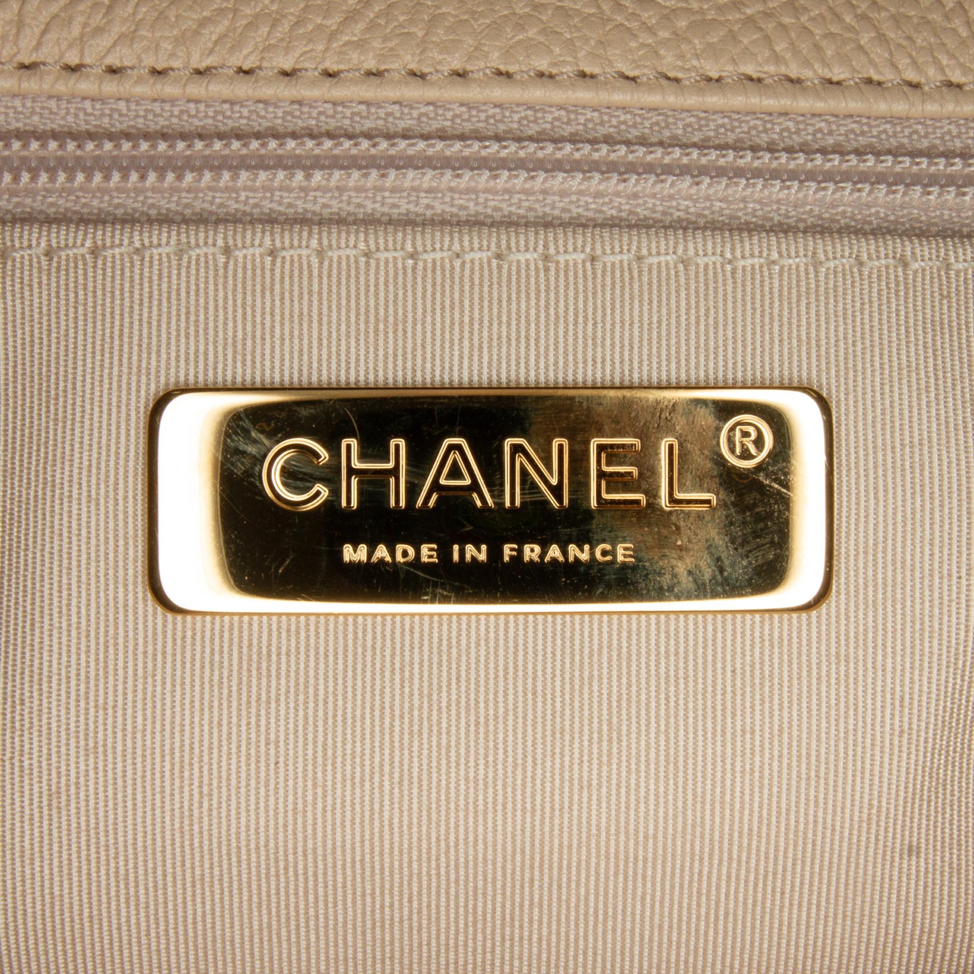 Top Quality Chanel Medium Crochet and Calfskin 19 Flap Bag (SHG-5tvBOl)