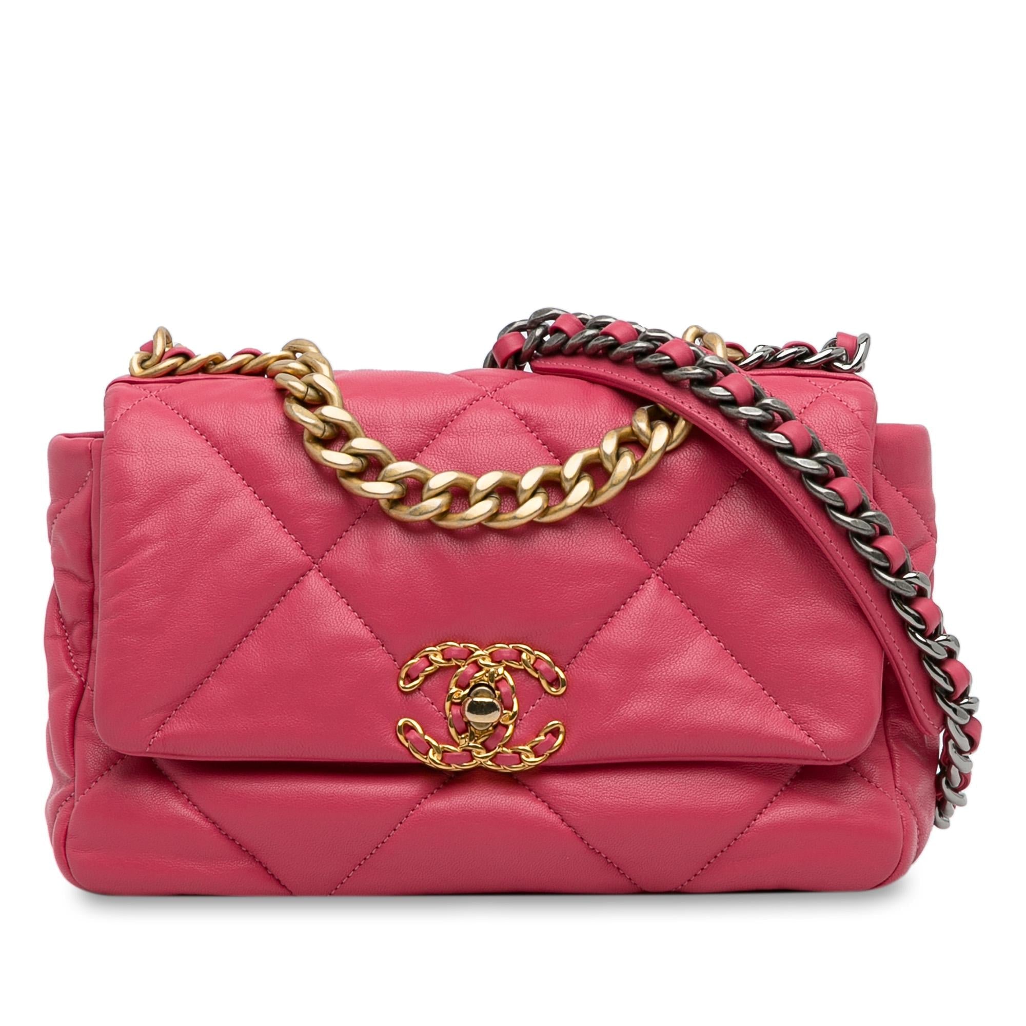 Top Quality Chanel Medium Lambskin 19 Flap (SHG-b0YUK3)