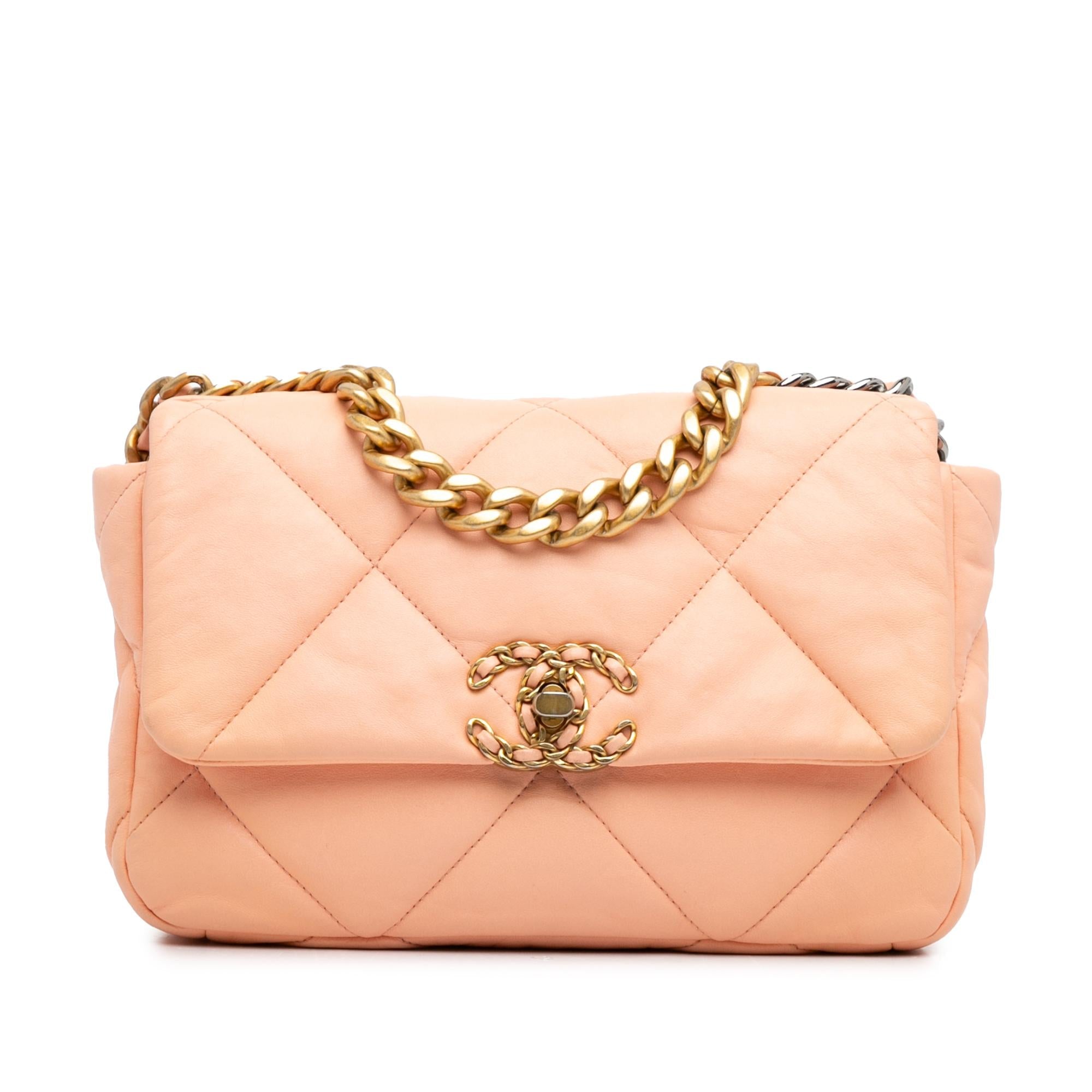 Top Quality Chanel Medium Lambskin 19 Flap (SHG-WwoWUd)