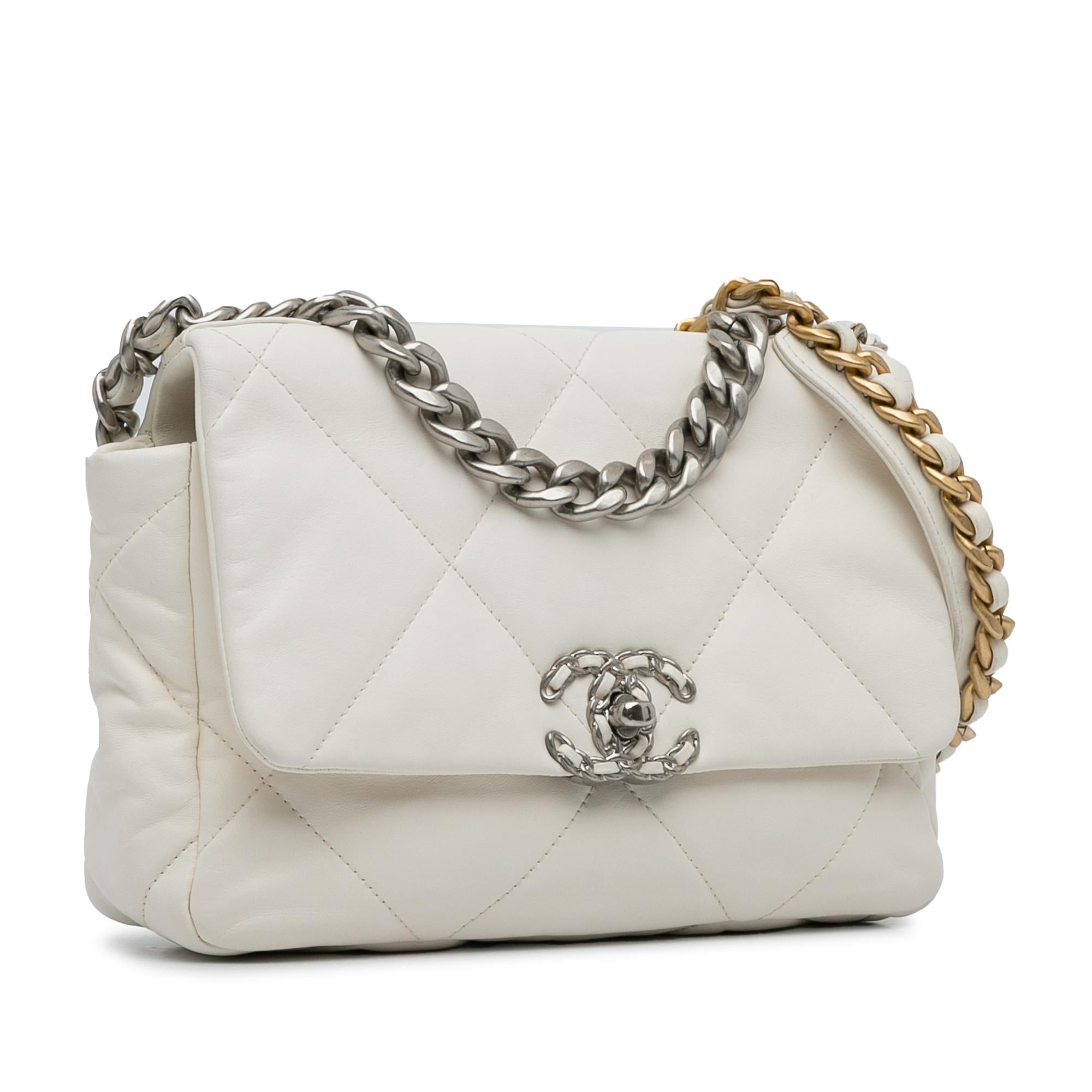 Top Quality Chanel Medium Lambskin 19 Flap (SHG-aeKGRk)