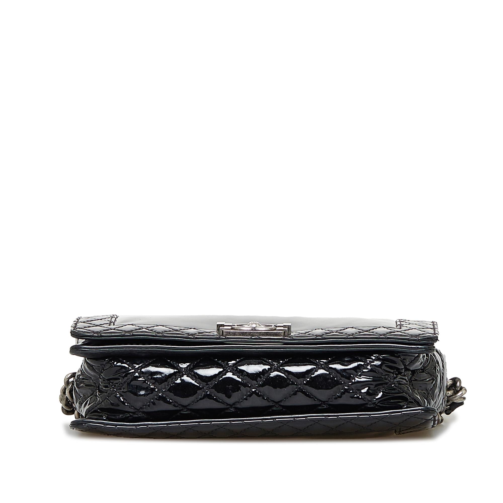 Top Quality Chanel Medium Patent Reverso Boy Flap (SHG-uvsh6E)