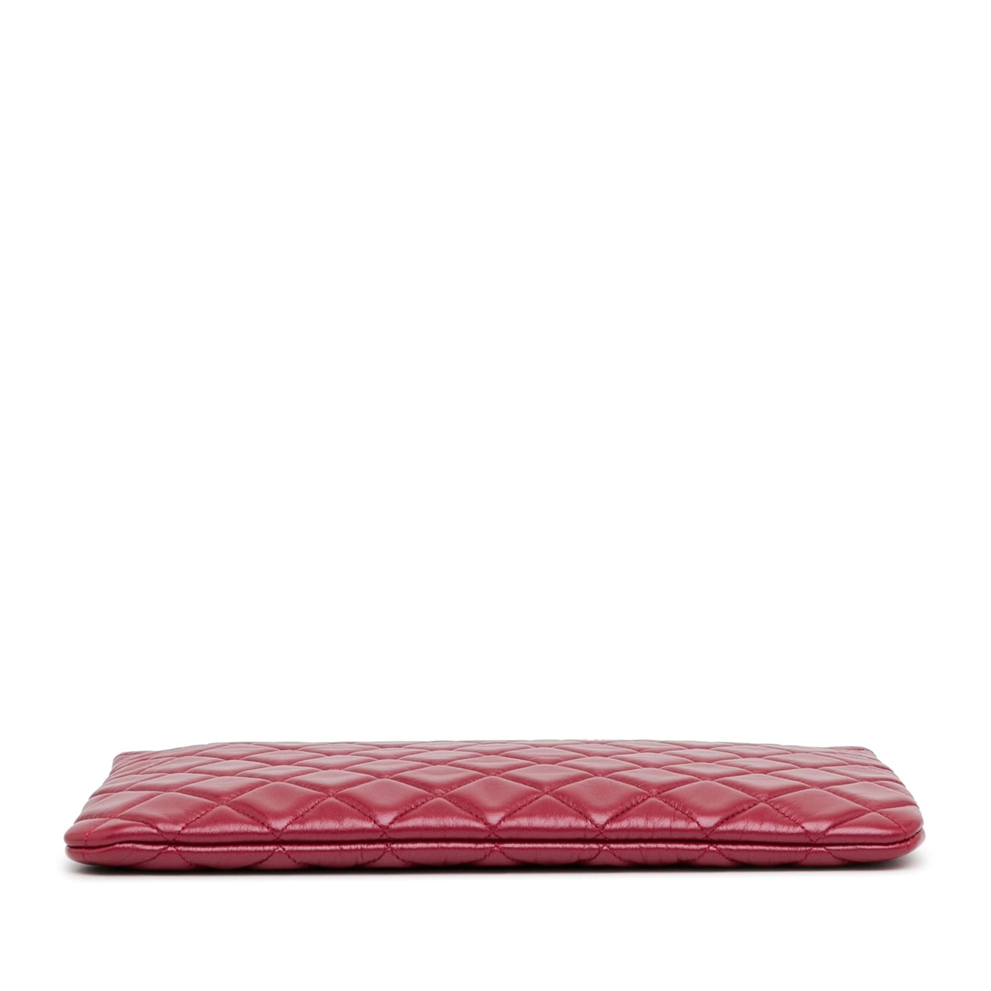 Top Quality Chanel Medium Quilted Lambskin O Case Clutch (SHG-wDy0Mj)