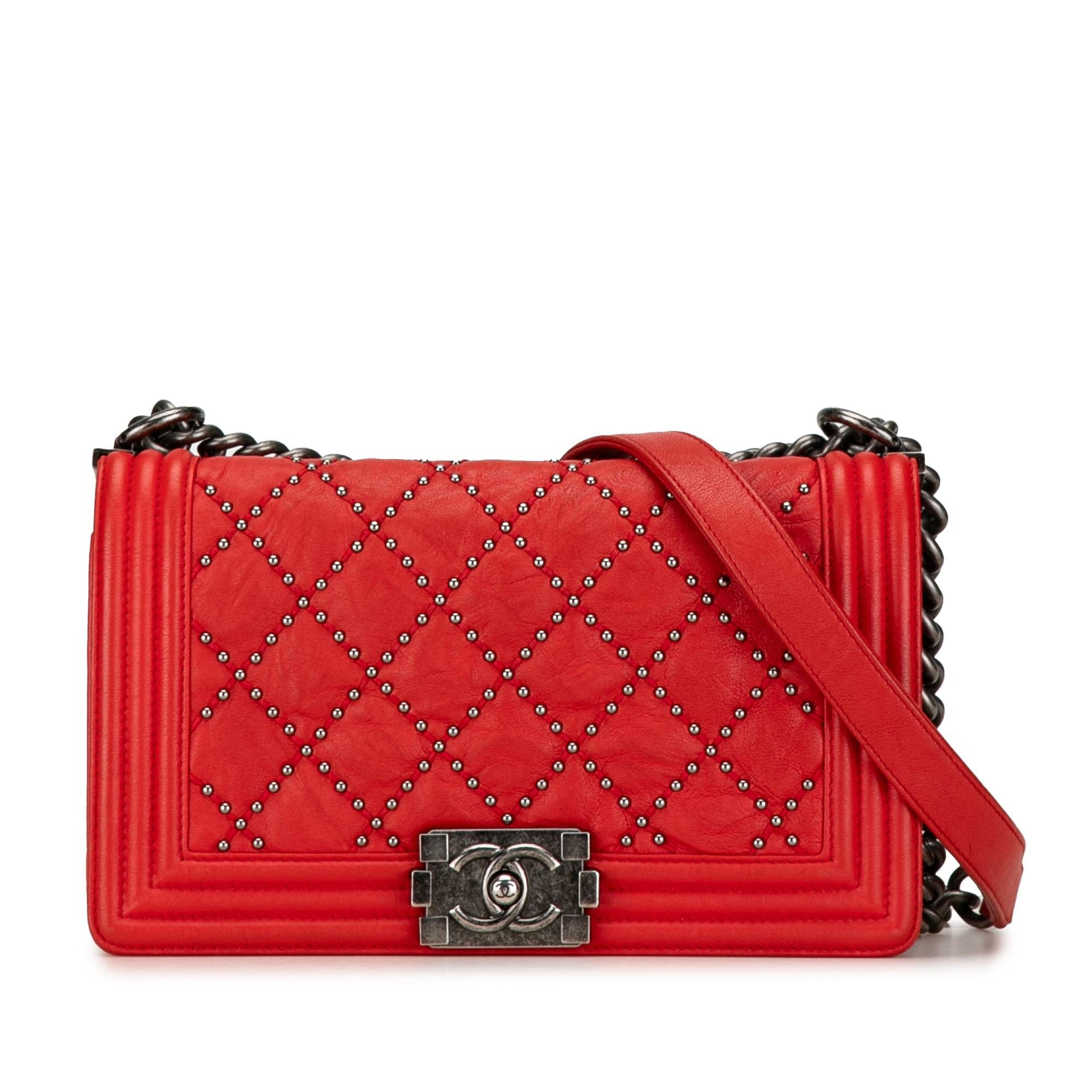 Top Quality Chanel Medium Studded Crumpled Calfskin Boy Flap (SHG-rqfnOd)
