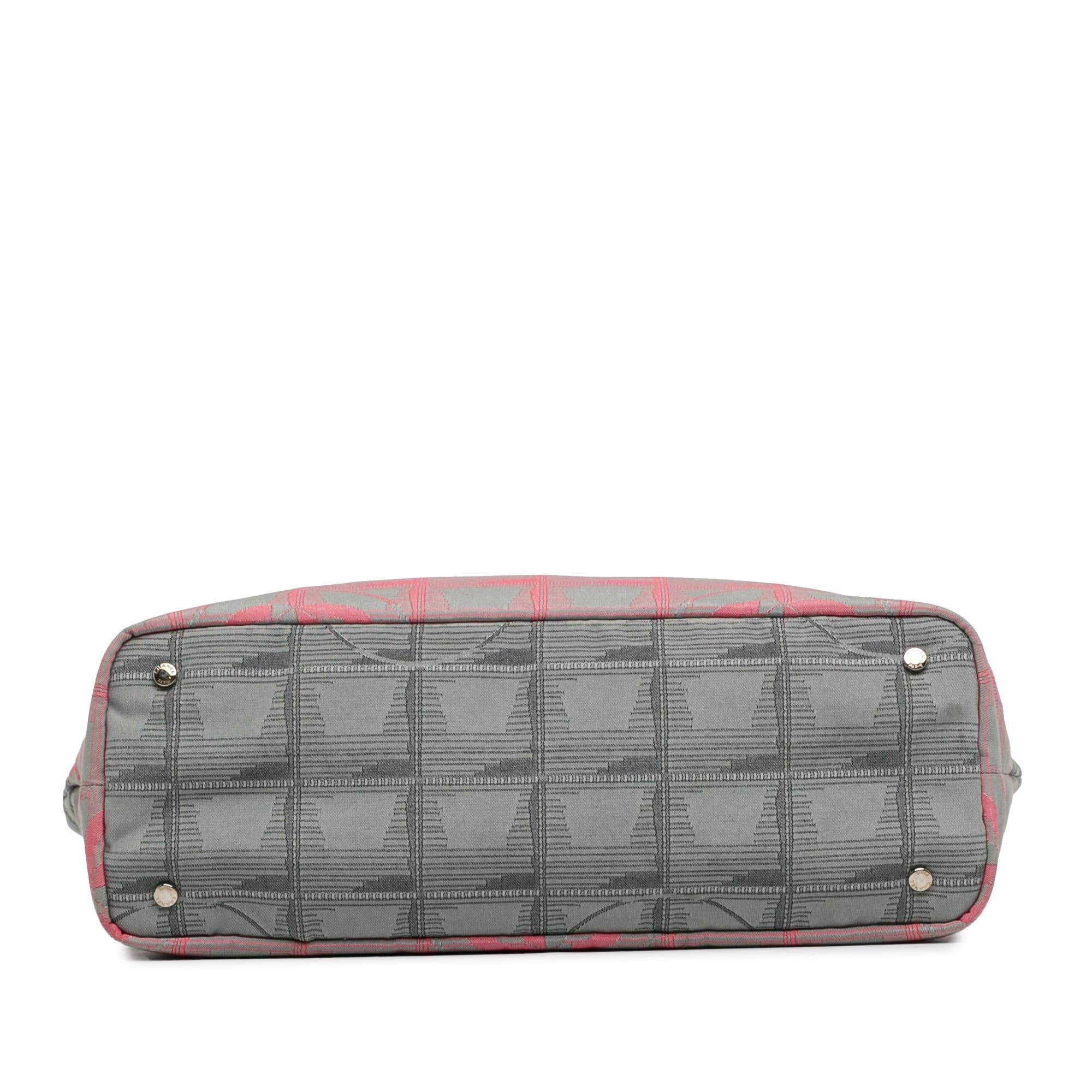 Top Quality Chanel New Travel Line Bicolor Nylon Tote (SHG-ay6wPX)
