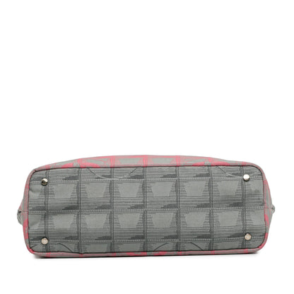 Top Quality Chanel New Travel Line Bicolor Nylon Tote (SHG-ay6wPX)