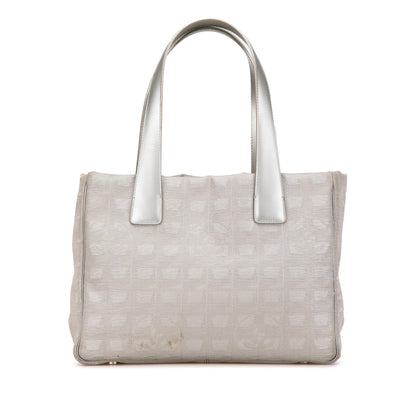 Top Quality Chanel New Travel Line Nylon Tote (SHG-w9v5un)