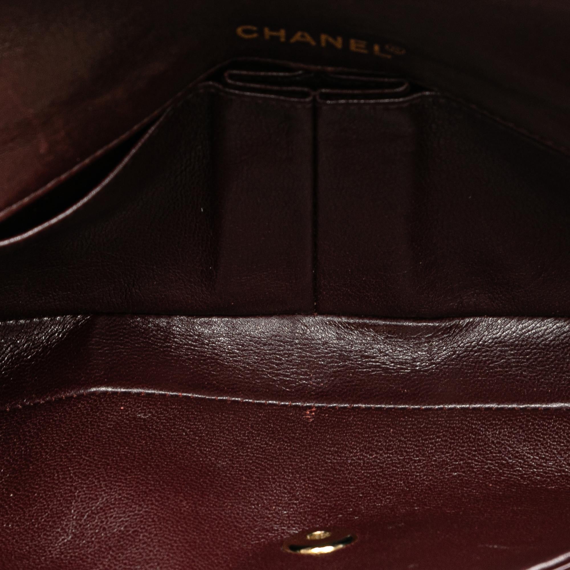 Top Quality Chanel Patent Choco Bar East West Flap (SHG-0yHZCX)