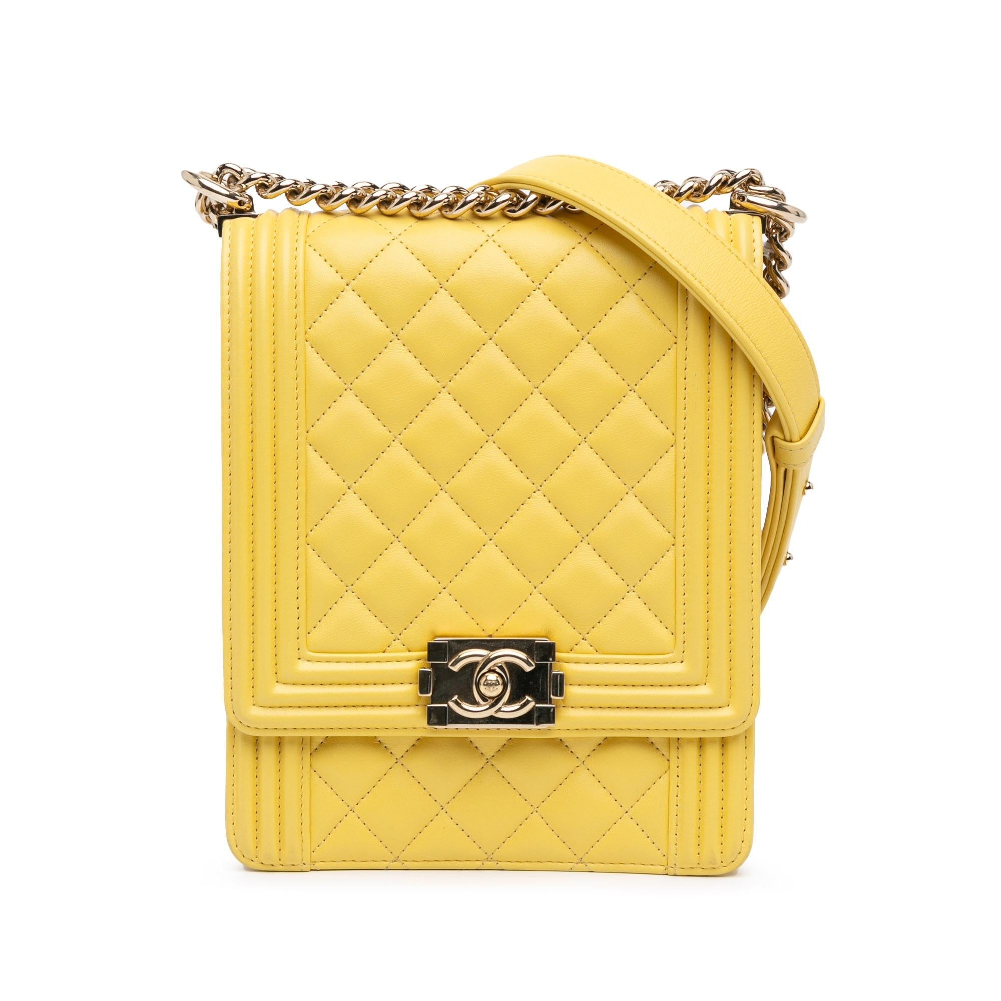 Top Quality Chanel Quilted Lambskin North South Boy Flap (SHG-0ajsvk)