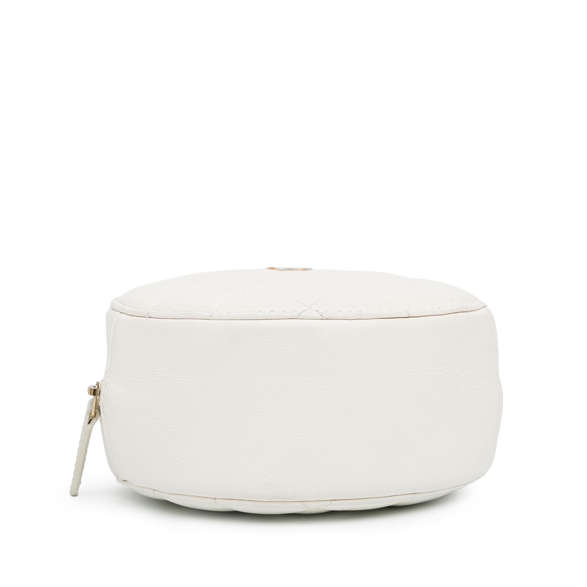 Top Quality Chanel Quilted Lambskin Pearl Crush Round Clutch with Chain (SHG-SbdIV9)