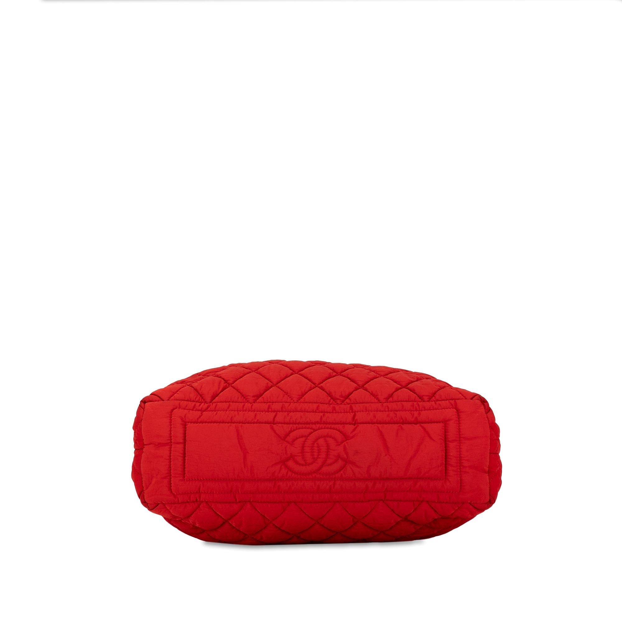 Top Quality Chanel Quilted Nylon Coco Cocoon Hobo (SHG-nkGhWx)