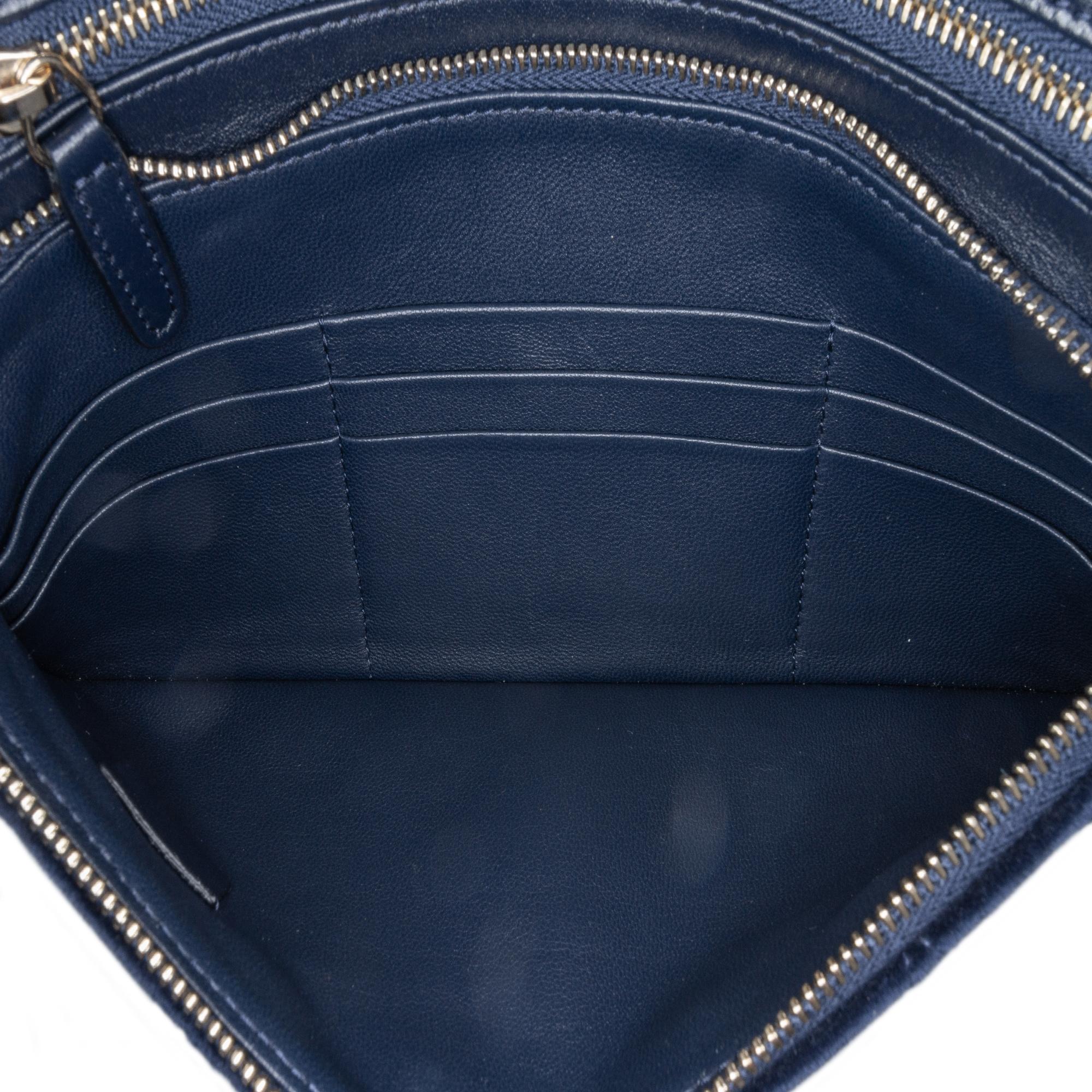 Top Quality Chanel Quilted Velvet 31 Clutch (SHG-EGJxIe)