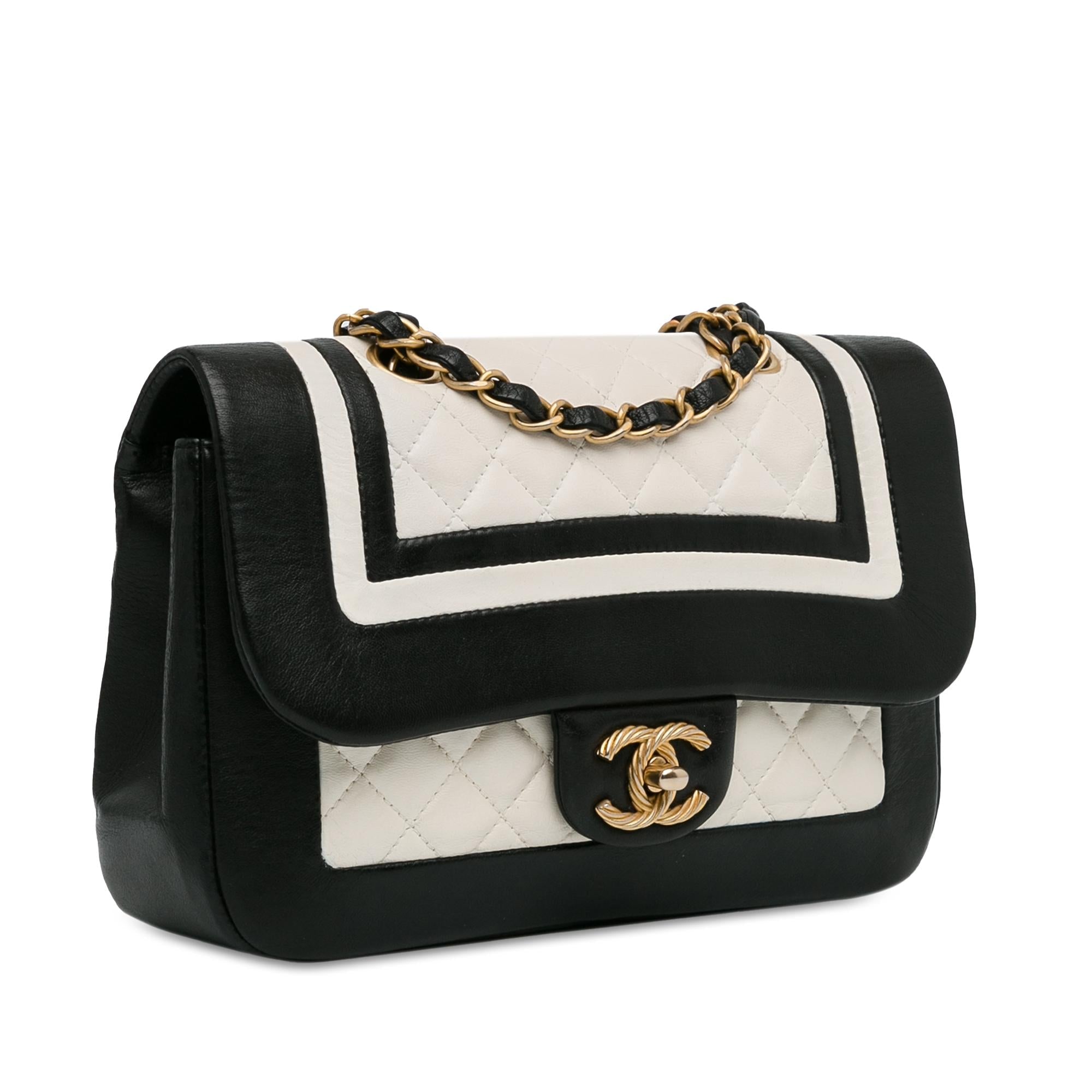 Top Quality Chanel Small Bicolor Lambskin Paris Cosmopolite Flap (SHG-yTuQ45)
