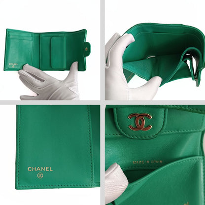 Top Quality Chanel Top Quality Chanel Top Quality Chanel compact trifold wallet in green leather