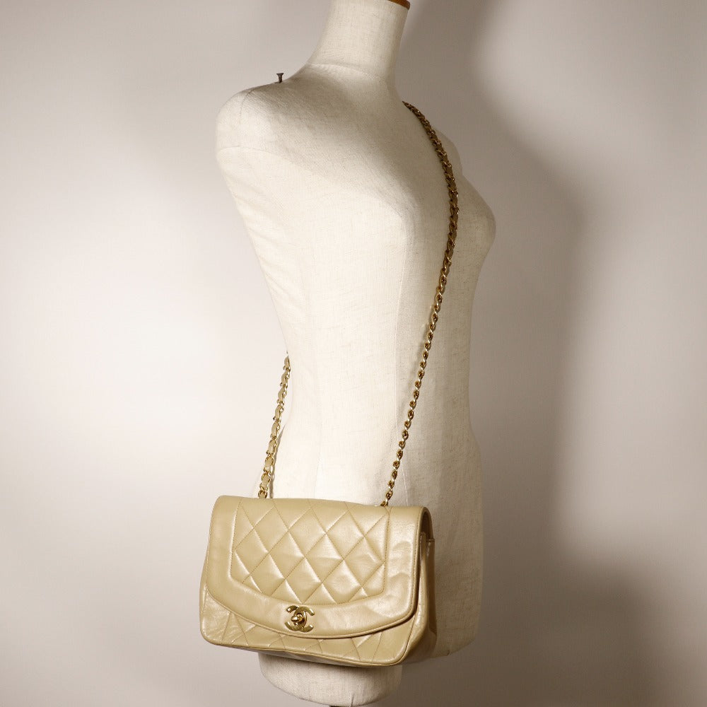 Top Quality Chanel Diana Lambskin Shoulder Bag Beige