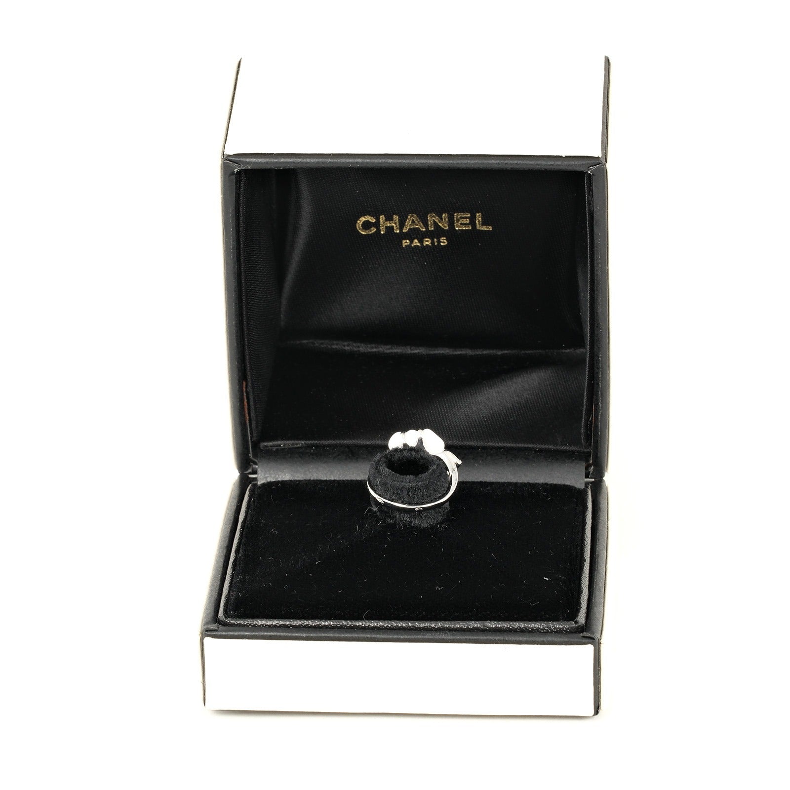 Top Quality Chanel Camellia Ring K18WG Ceramic Diamond