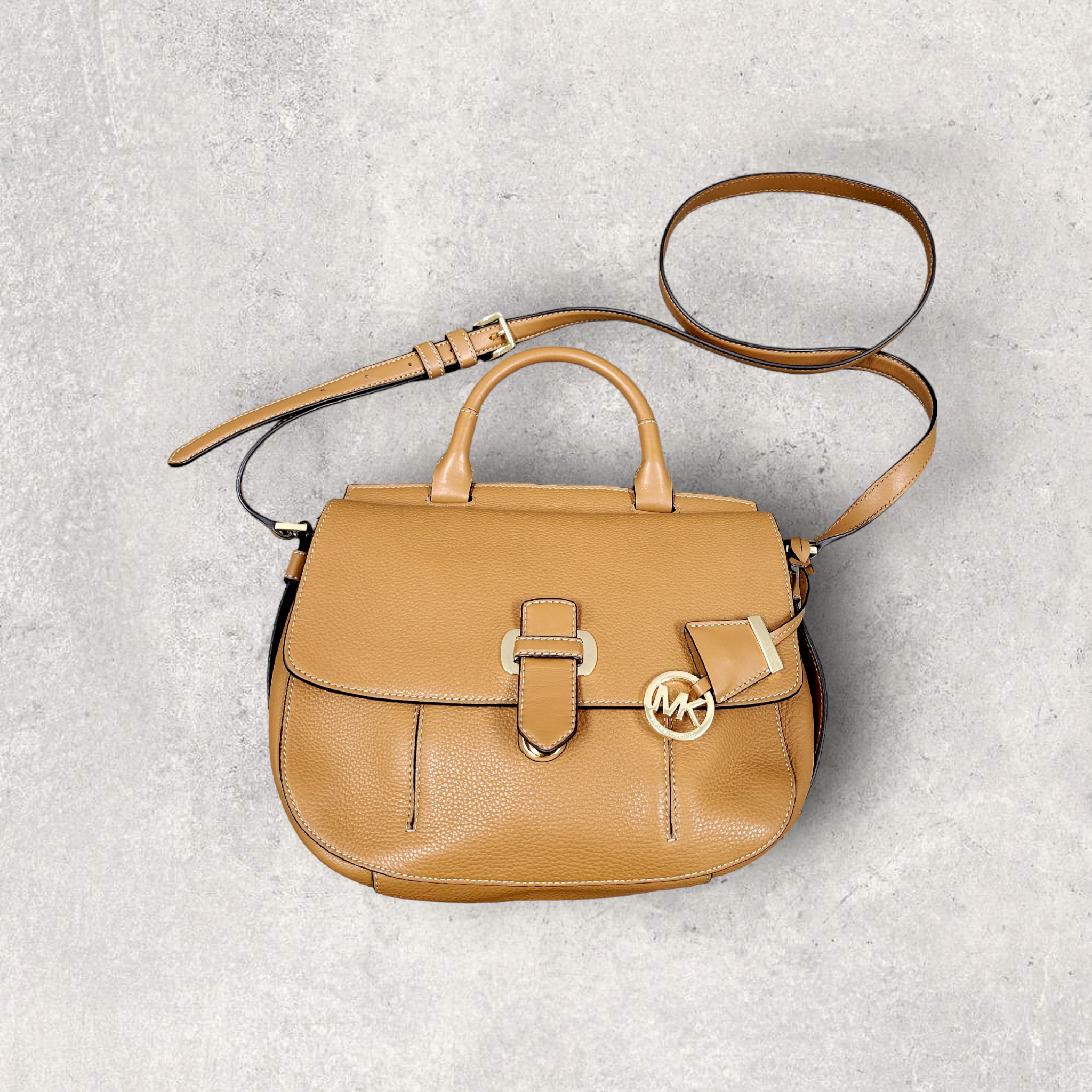 Handbag Designer By Michael Kors  Size: Medium